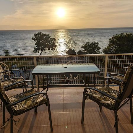 Sea View Apartment With Swimning Pool Mesongi Exterior photo