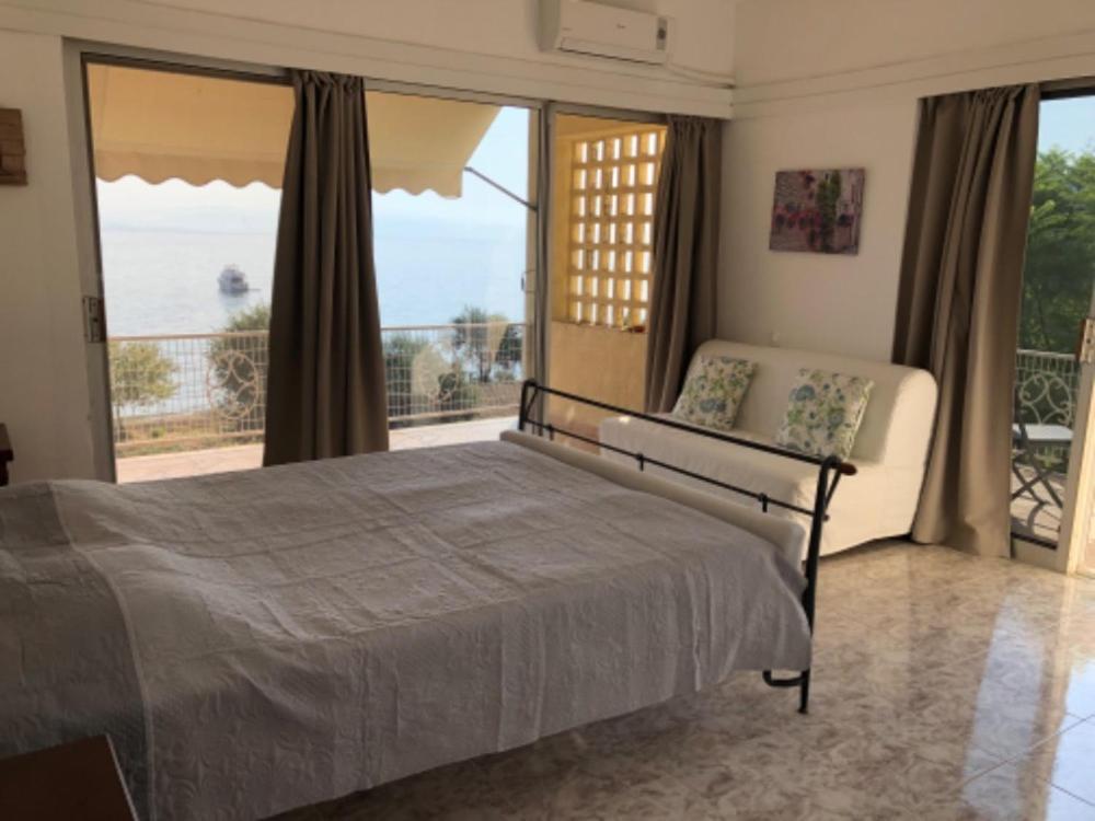 Sea View Apartment With Swimning Pool Mesongi Exterior photo